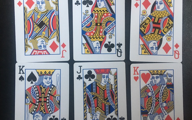 Ảo thuật "ảo ảnh": Hãy chọn 1 trong 6 lá bài, ảo thuật gia sẽ nói chính xác lá bài bạn chọn dù chỉ thông qua màn hình