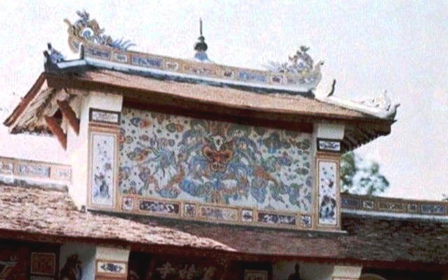 Giải mã ‘bí ẩn’ bức tranh rồng bị che lấp trên cổng chùa Thiên Mụ xứ Huế