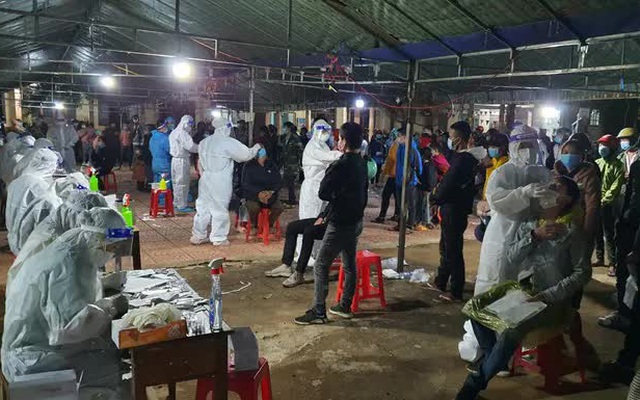 Phát hiện 12 người nhiễm SARS-CoV-2 trong số hơn 6.000 về quê Đắk Lắk