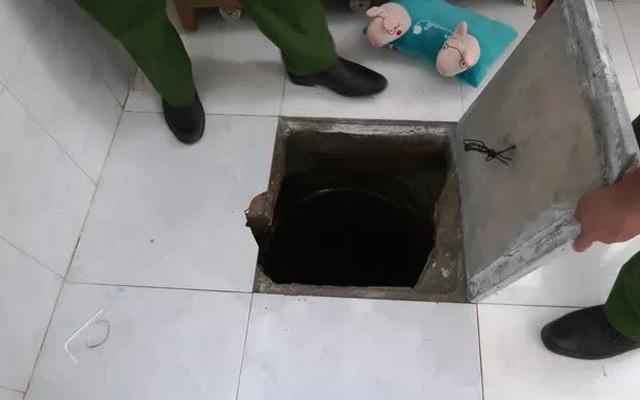 Đối tượng truy nã đào hầm ngay tại nhà để trốn