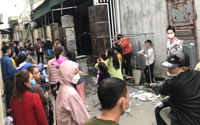Sau tiếng nổ lớn như bom, nam thanh niên người đầy máu, căn nhà 2 tầng tan hoang ở Nghệ An
