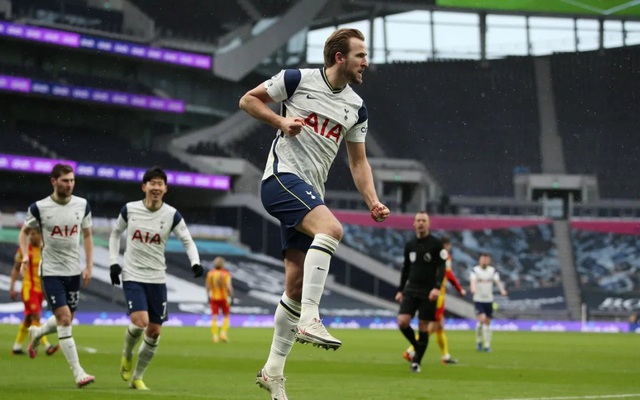 Harry Kane ghi bàn trở lại, Tottenham giải "cơn khát" chiến thắng