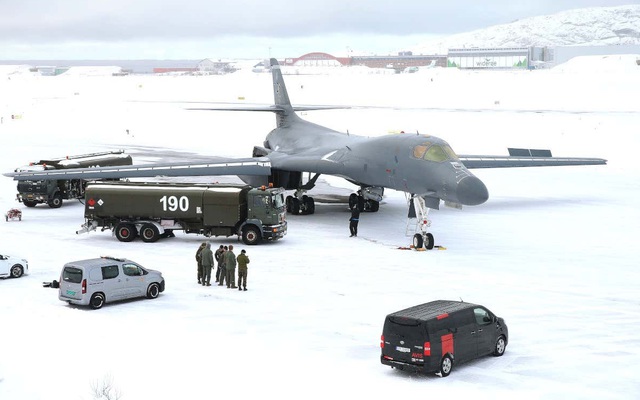 “Hiệp sỹ bóng đêm” B-1B của Mỹ lần đầu hạ cánh tại Bắc Cực, gửi thông điệp ngầm tới Nga