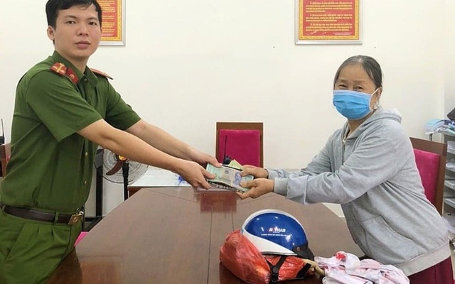 Tưởng là rác, con gái đem vứt 70 triệu đồng của mẹ già