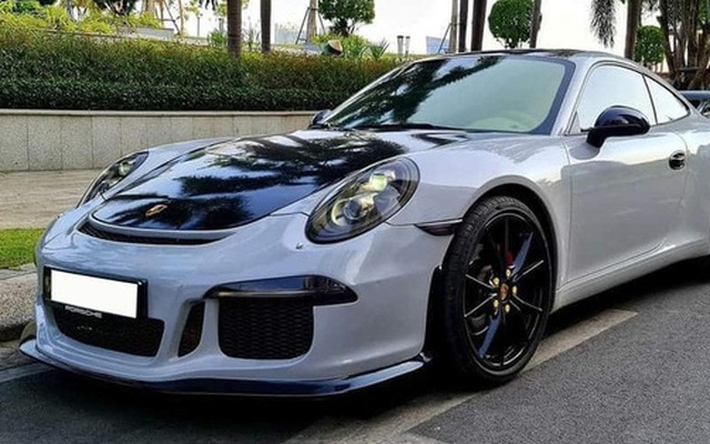 'Huyền thoại' Porsche 911 được rao bán 4 tỷ đồng dù chỉ chạy 5.000km mỗi năm