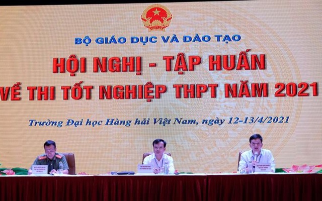 Thi tốt nghiệp THPT 2021: Thêm chế tài xử lý với thí sinh vi phạm ở cả khu vực phòng chờ