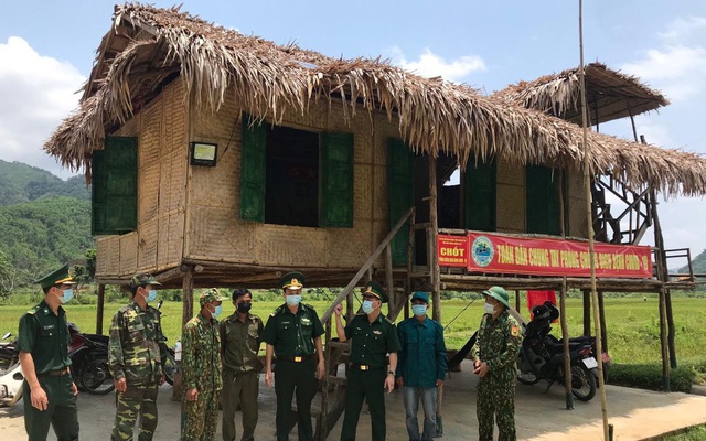 Quảng Trị cách ly 11 người trở về sau lễ bốc mả ở Lào