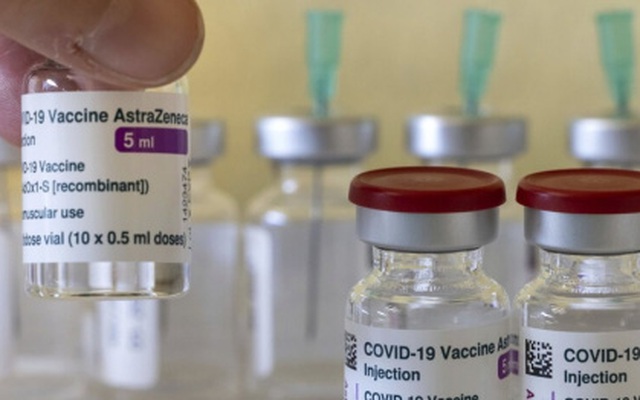 Slovakia ghi nhận 3 ca tử vong sau khi tiêm ba loại vaccine Covid-19