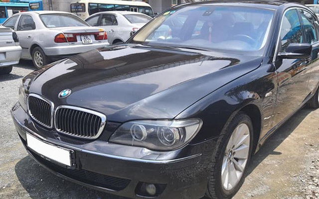 Bước sang tuổi 16, BMW 750Li chỉ còn đắt hơn Honda SH 60 triệu đồng