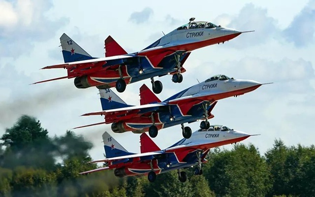 Những điều ít biết về phi đội nhào lộn huyền thoại chuyên bay MiG-29 của không quân Nga