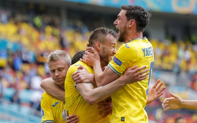 ‘Song sát’ tuyển Ukraine lập kỷ lục ấn tượng tại EURO