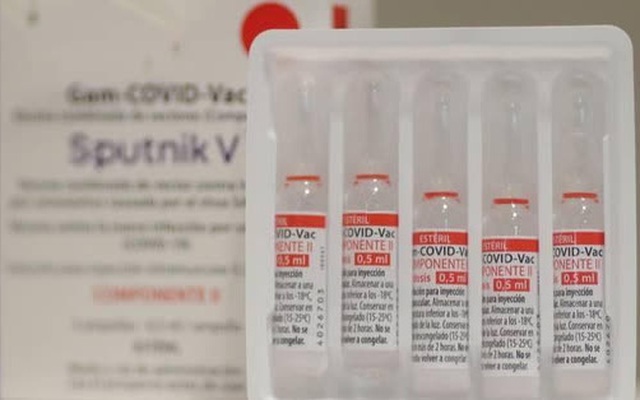1.000 liều vắc xin phải hủy vì nhân viên rút điện tủ bảo quản để sạc điện thoại