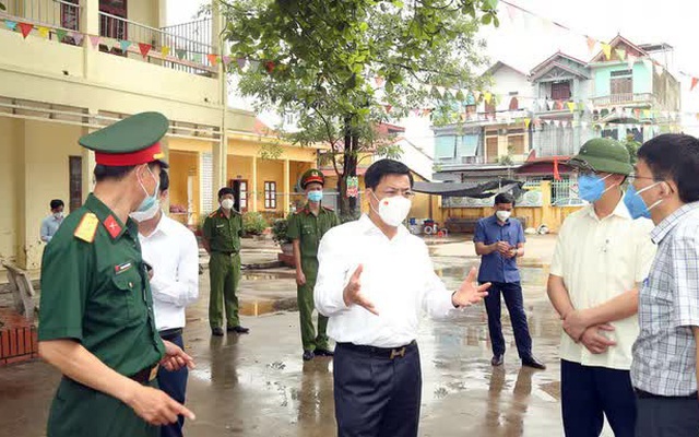 Bắc Giang tổng tấn công quyết định chống dịch, yêu cầu "nhà nhà cửa đóng then cài"