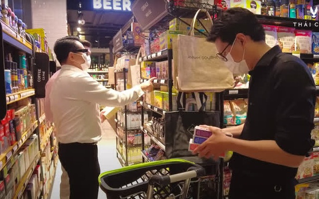 NTK Thái Công đi siêu thị trong mùa dịch liên tục kêu trời vì giá quá đắt, tổng số tiền lúc thanh toán gây sốc nặng