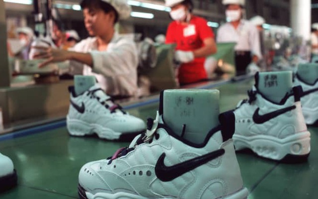 Nike lo hết giày thể thao “Made in Vietnam” vì đợt bùng dịch Covid-19 căng thẳng