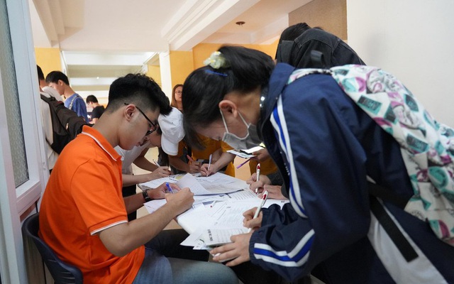 Các trường, khoa thuộc Đại học Quốc gia Hà Nội công bố điểm chuẩn đánh giá năng lực