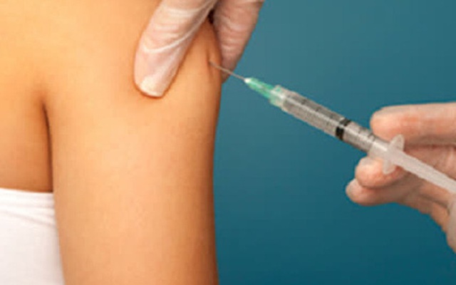 Bị viêm ruột mạn tính có được tiêm vaccine COVID-19?