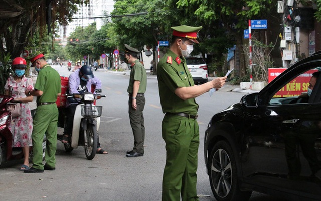 Thứ trưởng Bộ Công an: Hơn 2.000 công an nhiễm bệnh, gần 10 người hy sinh do mắc Covid-19 trong lúc làm nhiệm vụ