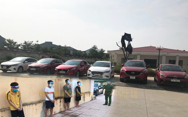 Nghệ An: Phá ổ nhóm sử dụng giấy tờ giả đi thuê hàng loạt ô tô rồi mang bán