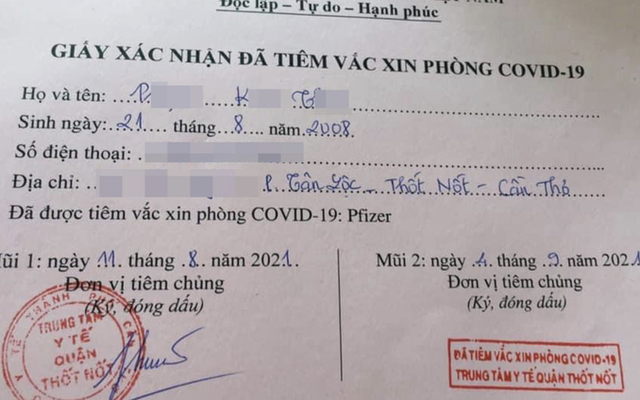 Giám đốc Trung tâm y tế duyệt tiêm vắc xin Covid-19 cho trẻ em dưới 18 tuổi bị kỷ luật