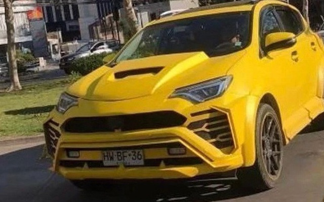 Lamboyota URAV4 - Khi bạn thích Lamborghini Urus mà chỉ đủ tiền mua Toyota RAV4