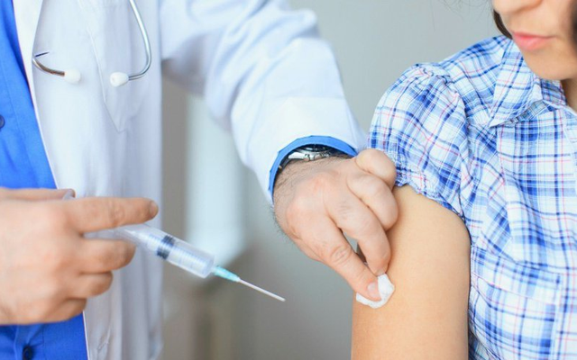10 tỉnh, thành phố có tỷ lệ tiêm vắc xin phòng COVID-19 cao và thấp nhất tính đến 29/9