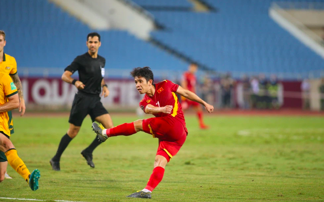 CĐV Trung Quốc tuyệt vọng vì Việt Nam thua Australia 0-1: "Chẳng có đội nào yếu để chúng ta bắt nạt"