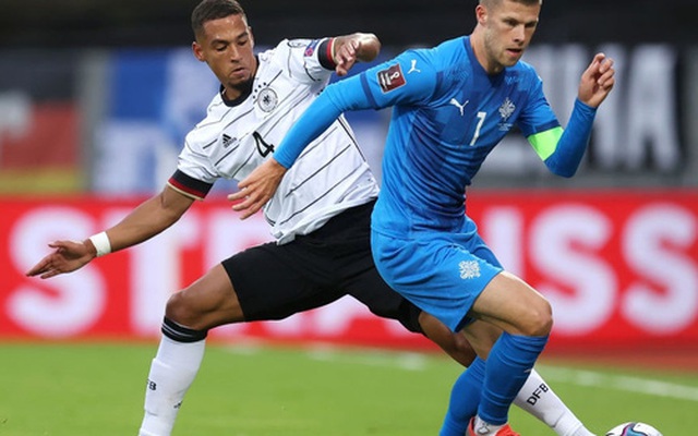 Hàng công phung phí cơ hội, Đức vẫn dễ dàng đè bẹp Iceland