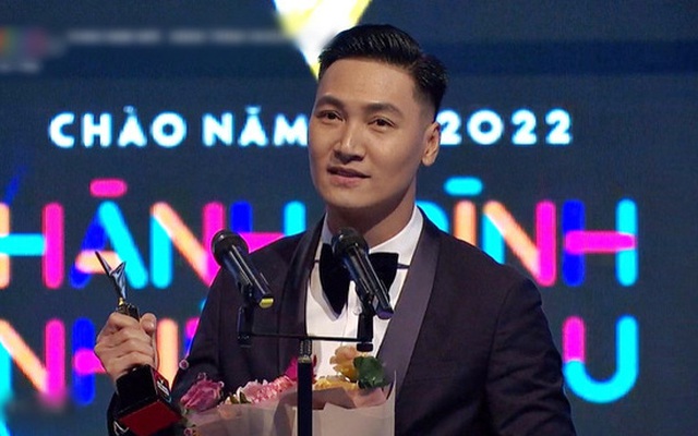 VTV Awards 2021: Hương Vị Tình Thân thắng lớn, Mạnh Trường - Hồng Diễm được vinh danh