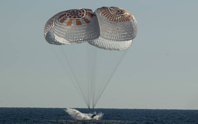 Phi hành đoàn của NASA trở về Trái Đất an toàn