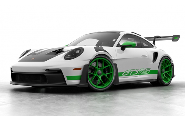 Khám phá Porsche 911 GT3 RS màu xanh Python