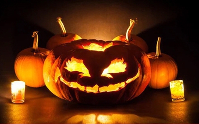 Vì sao lễ hội Halloween gắn với hình ảnh quả bí ngô?