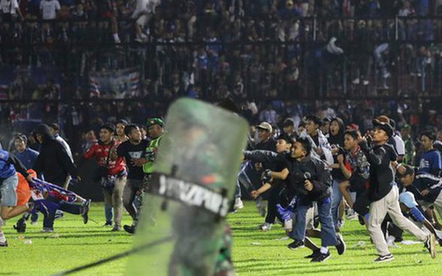 'Thảm kịch 125 người chết ở Kanjuruhan là tai họa được báo trước của bóng đá Indonesia'