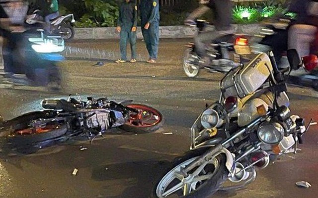 2 xe máy và môtô CSGT ngã trên đường ở TP Thủ Đức, 2 người bị thương