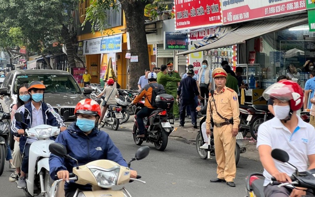 Danh tính kẻ đâm gục người phụ nữ bán hàng nước trên phố Hoàng Hoa Thám, Hà Nội