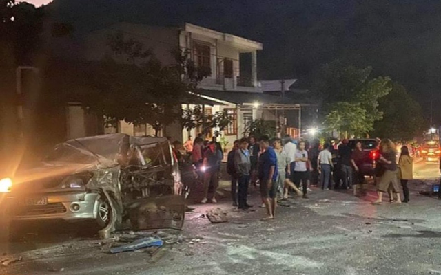 Nguyên nhân vụ lật xe khách ở Hòa Bình khiến 20 người bị thương