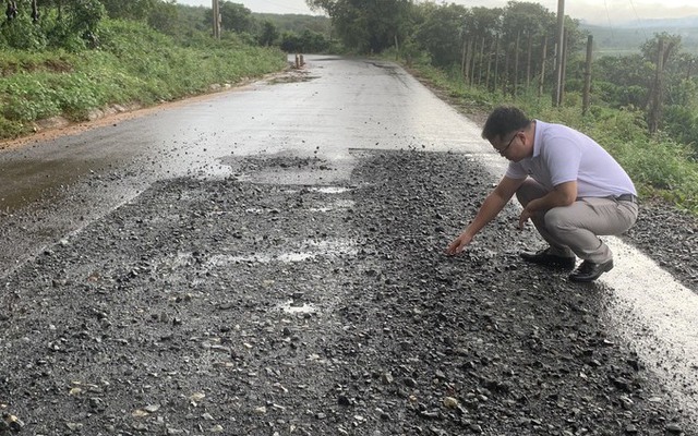 Vụ đường 140 tỉ như "tấm giẻ rách": Bất ngờ với nhà thầu thi công