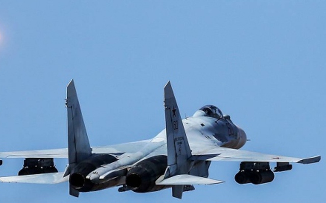 Nga dùng chiến thuật "song kiếm hợp bích" Su-35 và Su-30SM ở Ukraine