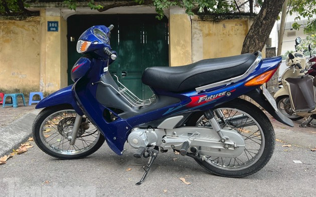 Sử dụng xe máy vào mùa đông cần chú ý gì?