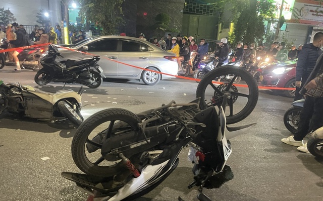 Truy tìm tài xế tông chết người trên phố Trần Khát Chân, Hà Nội