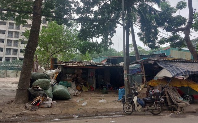 Ký túc xá 'nghìn tỷ' bỏ hoang nhếch nhác, thành quán ăn, gara ôtô