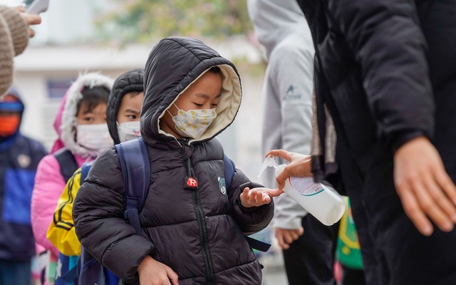 Trời rét dưới 10 độ C, Hà Nội sẽ cho học sinh mầm non, tiểu học nghỉ học