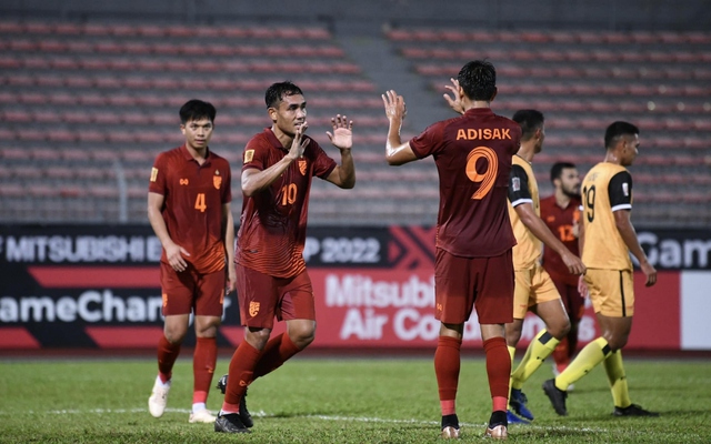 Phung phí nhiều cơ hội, Thái Lan vẫn thắng đậm Brunei ngày ra quân AFF Cup 2022