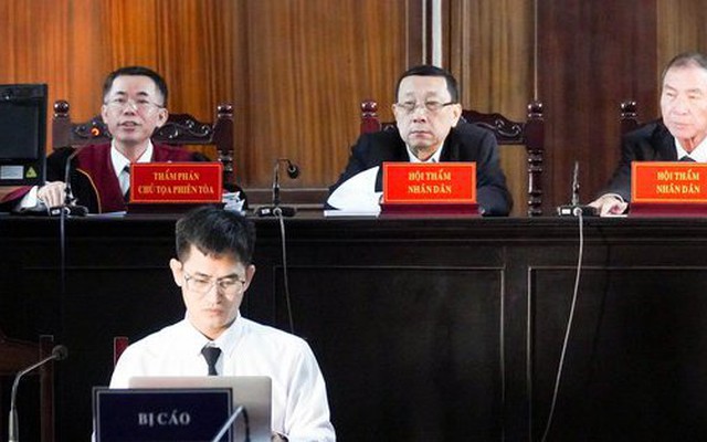 Luật sư của bị hại mua 9 lô đất "bẻ gãy" lý lẽ của Nguyễn Thái Luyện