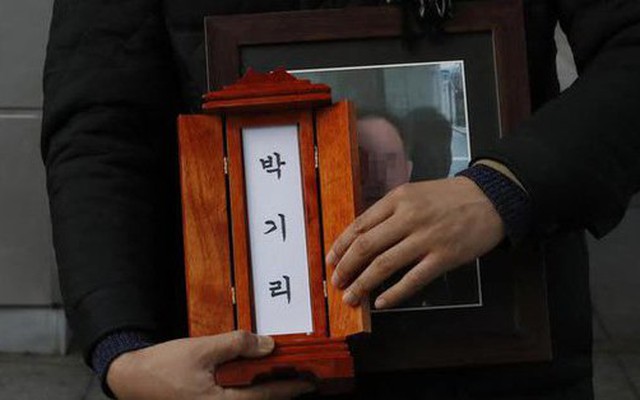 Chuyện của hàng ngàn người đàn ông trung niên qua đời cô độc tại Hàn Quốc rồi phải mất nhiều ngày mới được phát hiện
