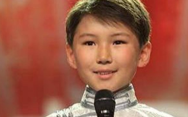 Cậu bé hát Gặp Mẹ Trong Mơ khiến hàng triệu khán giả rơi nước mắt 11 năm trước bây giờ ra sao?
