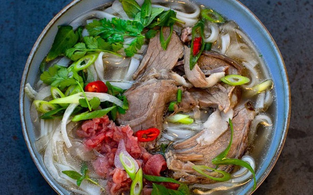 Phở ở trời Tây: Thử rồi thích, ăn rồi yêu