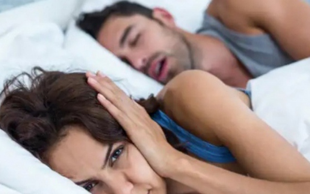 Phương pháp đơn giản giúp bạn chấm dứt chứng ngủ ngáy
