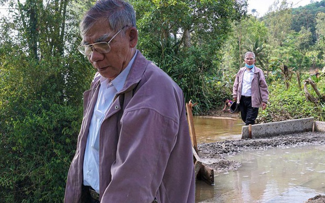 Chuyện về cụ ông 80 tuổi mang hết tiền dưỡng già xây 28 cây cầu cho các vùng quê nghèo khó