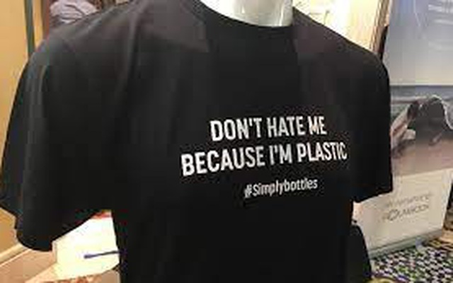 Áo phông làm 100% từ vỏ chai nhựa tái chế